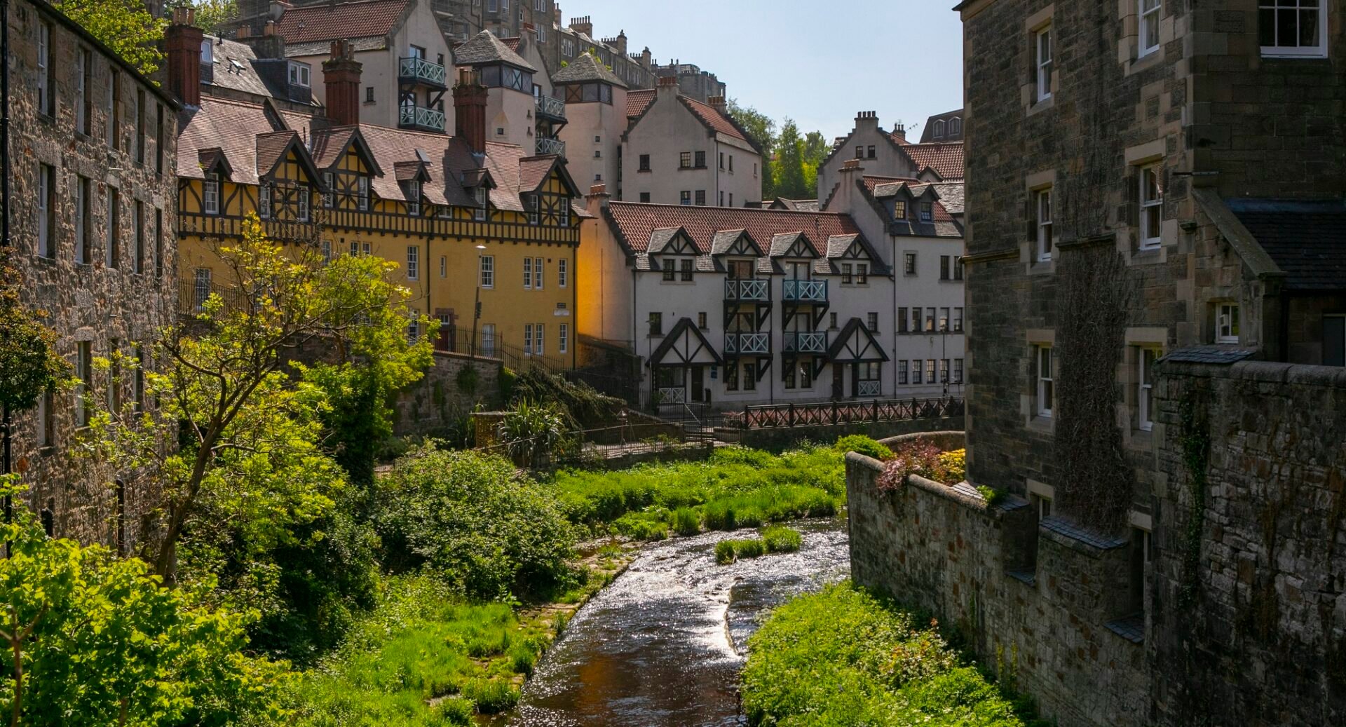 Dean Village, coloured houses