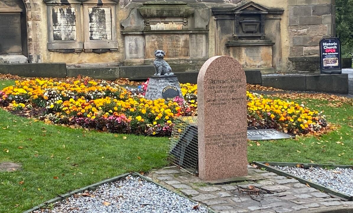 Greyfriars Kirkyard, Bobbys Grave