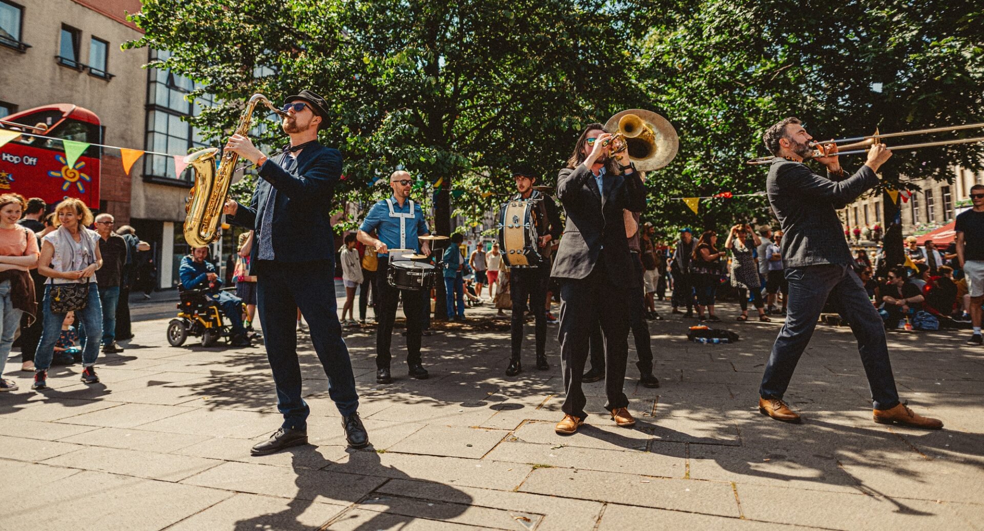 Edinburgh Jazz and Blues Festival on street