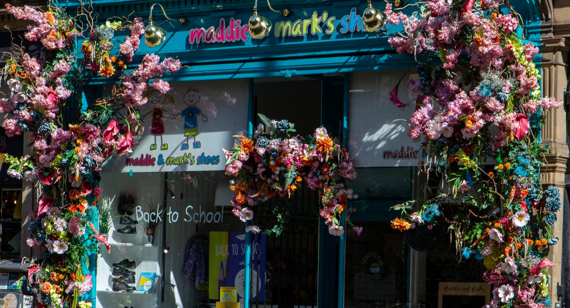 Maddie Marks shop Bruntfield flowers on facade
