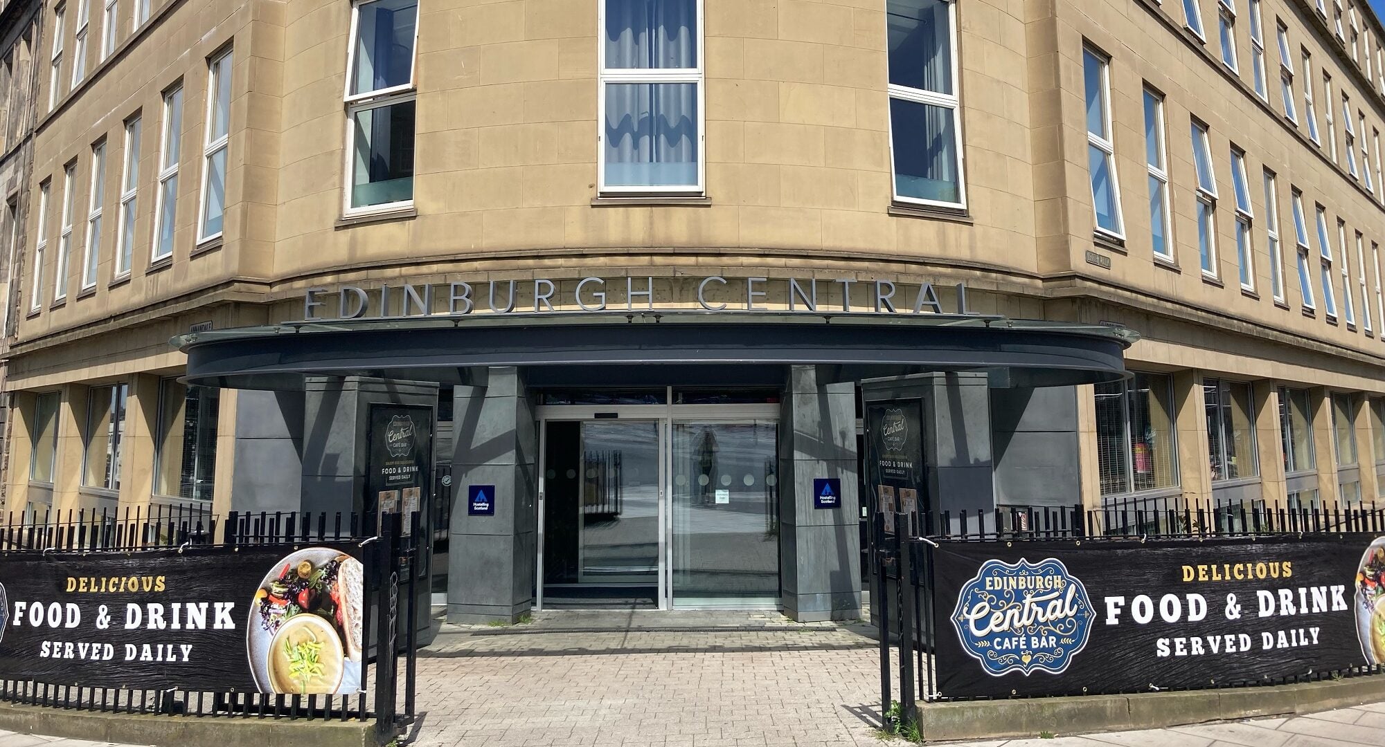 EDINBURGH SCOTLAND HOSTELS visual data 3