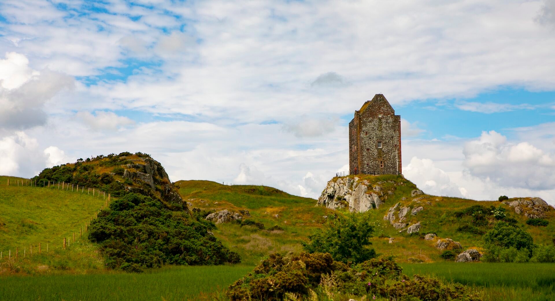 Smailholm Tower