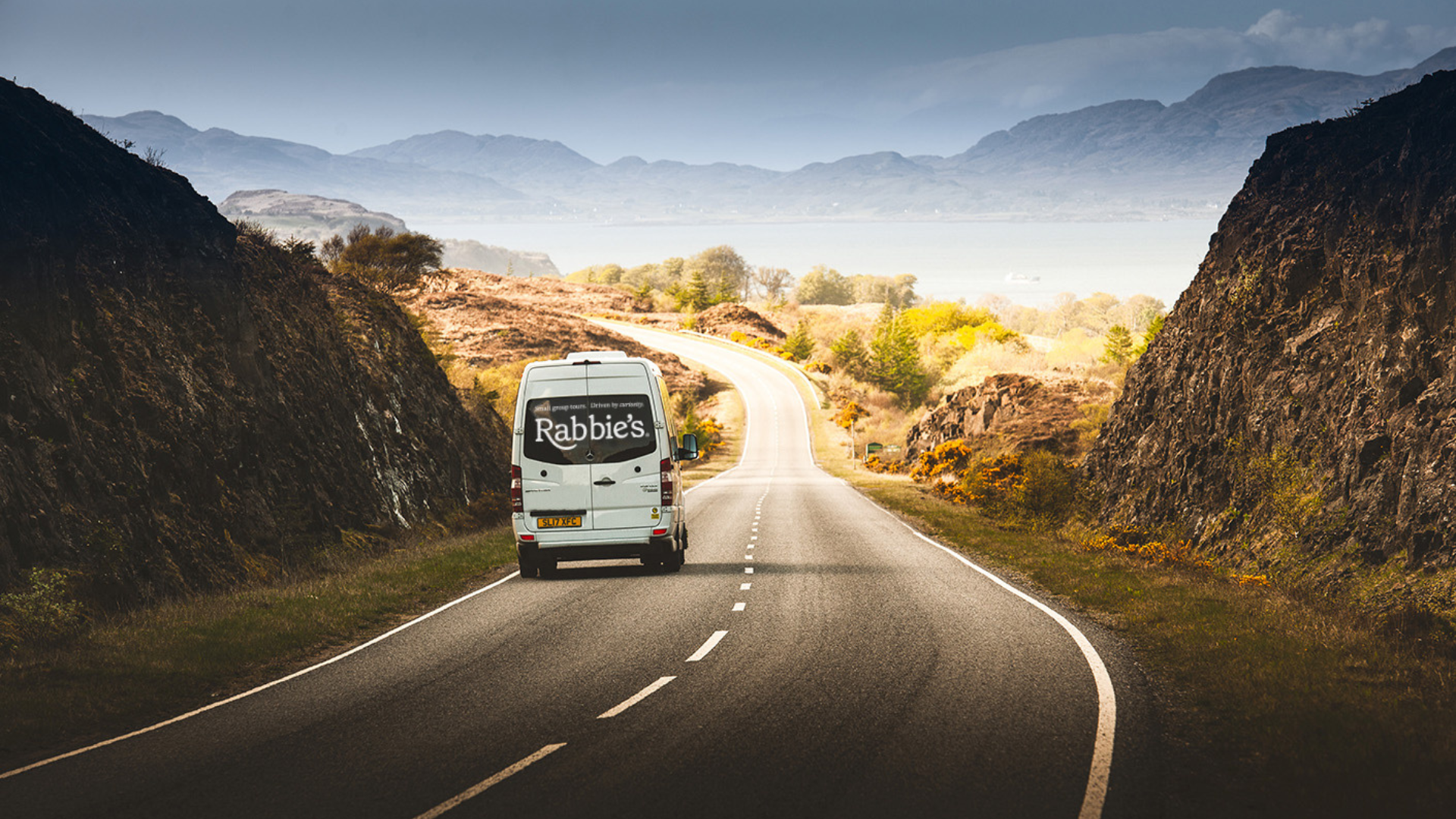 Rabbie's Tours Bus