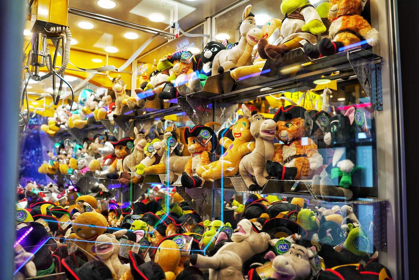 Image of character soft toy claw machine