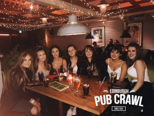 Group of girls at Edinburgh Pub Crawl
