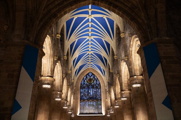 St Giles Cathedral blue and cream ceiling and stained glas window