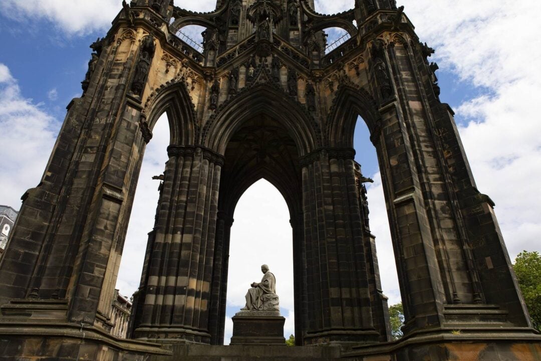 Close up of Scott Monument with statue of Walter Scott and his dog Maida