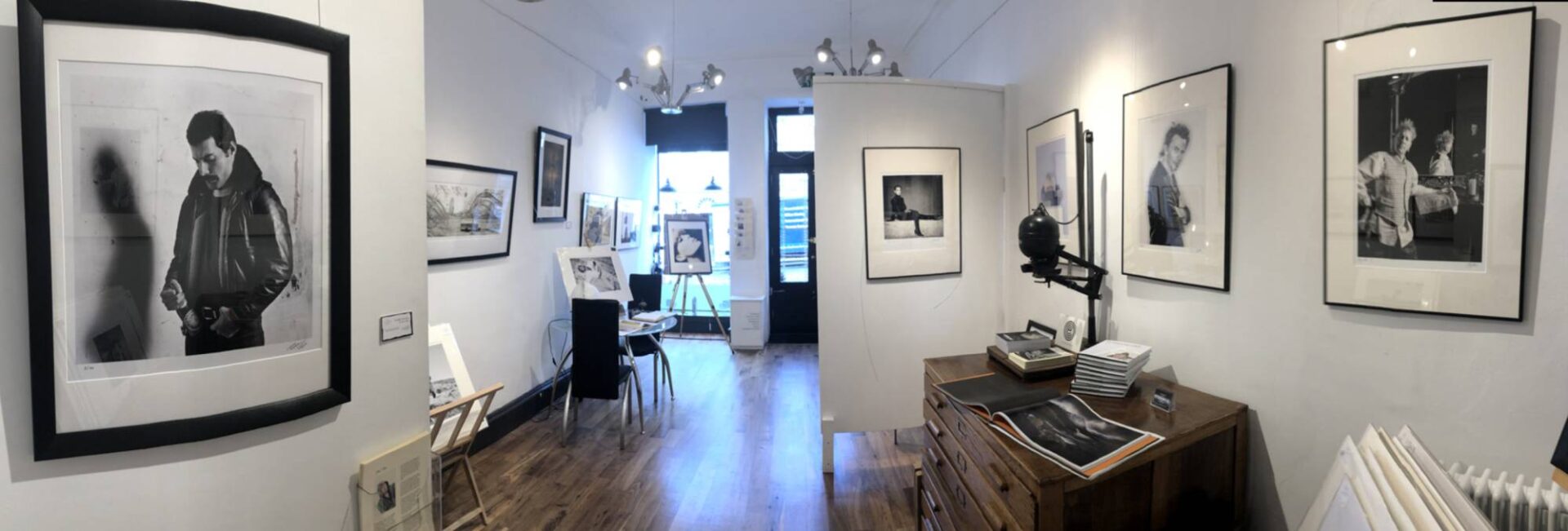 Interior of Gallery-Close Photography Gallery with pictures of rock stars,© Chris Close