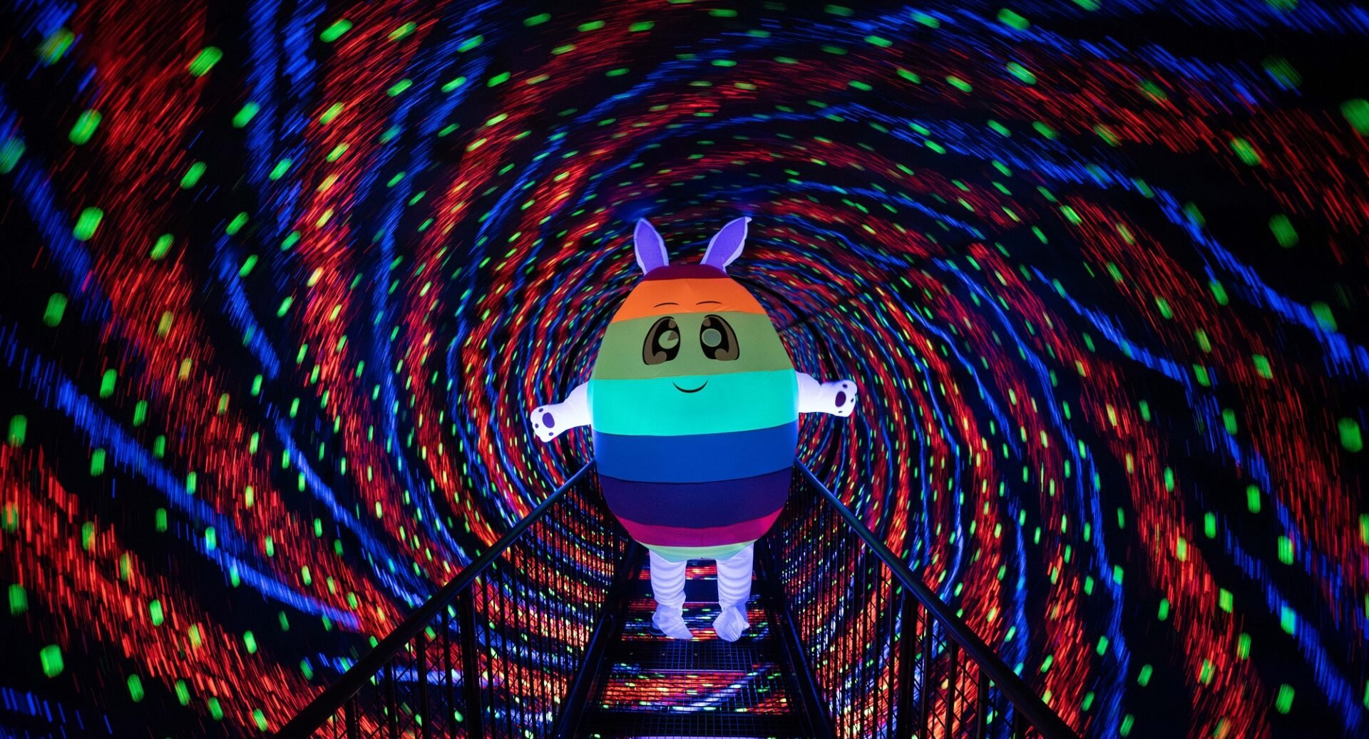 Easter Egg Bunny visits Camera Obscura & World of Illusions Vortex Tunnel. Credit Camera Obscura & World of Illusions, Edinburgh