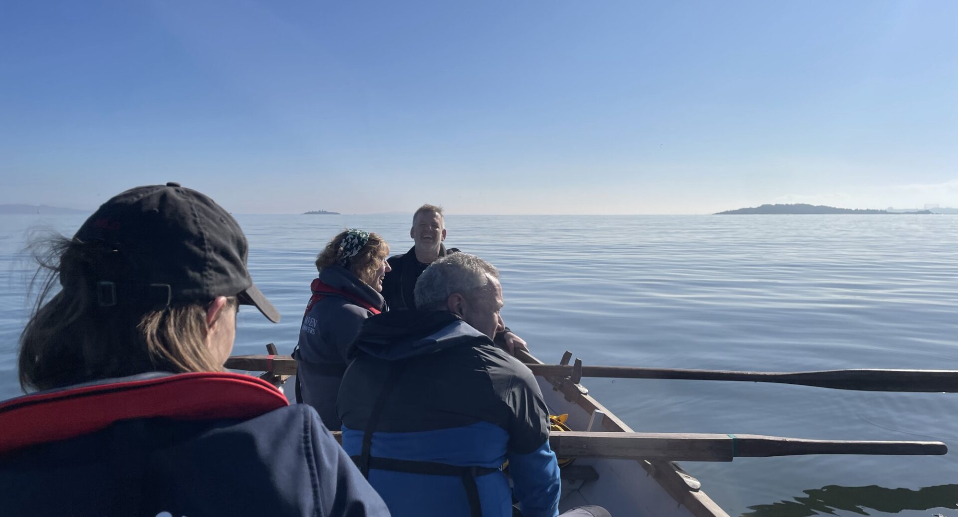 Rowers on the Forth on a sunny day