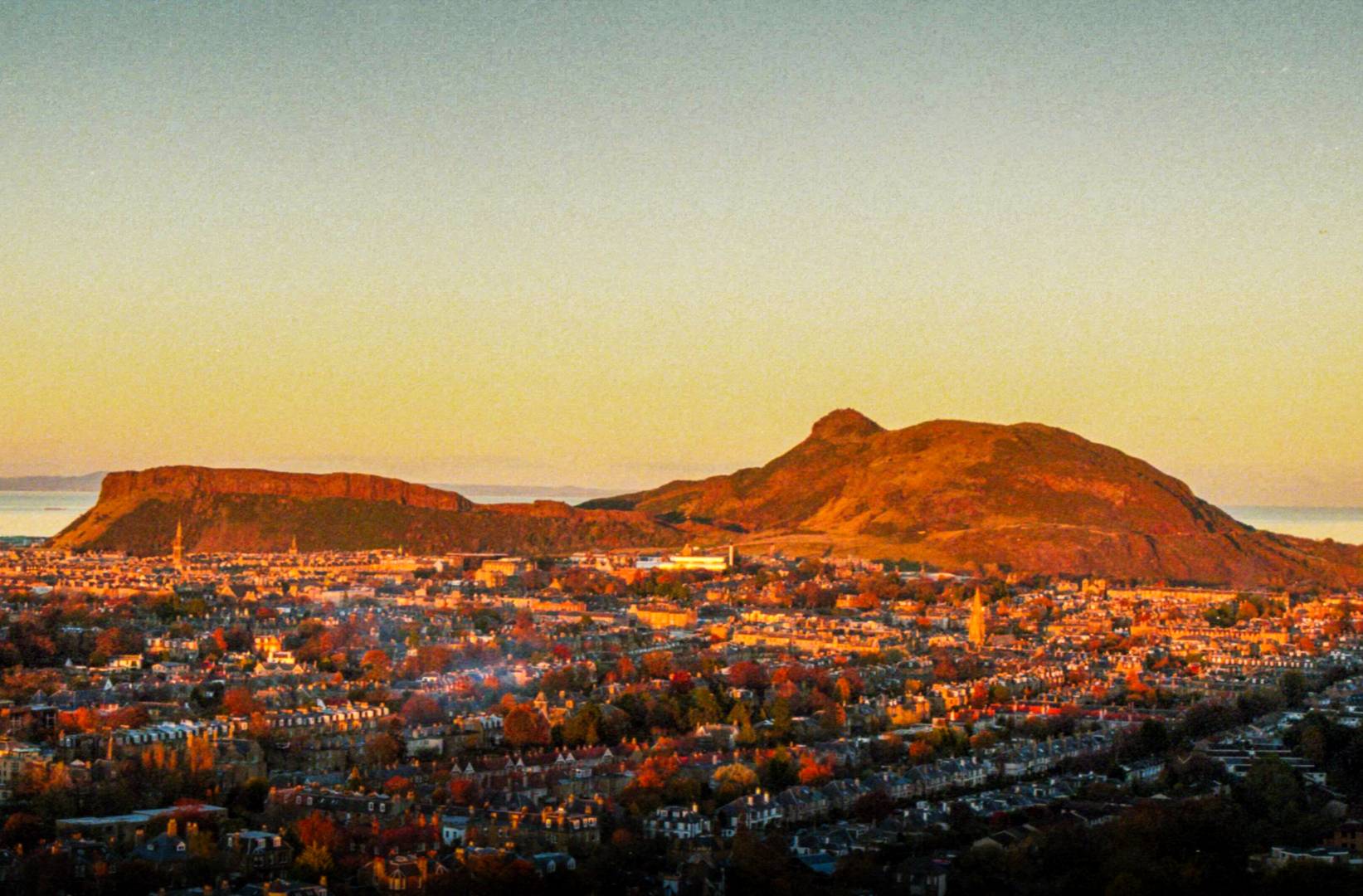 Arhtur's Seat at sunset,© Marcus Rowe