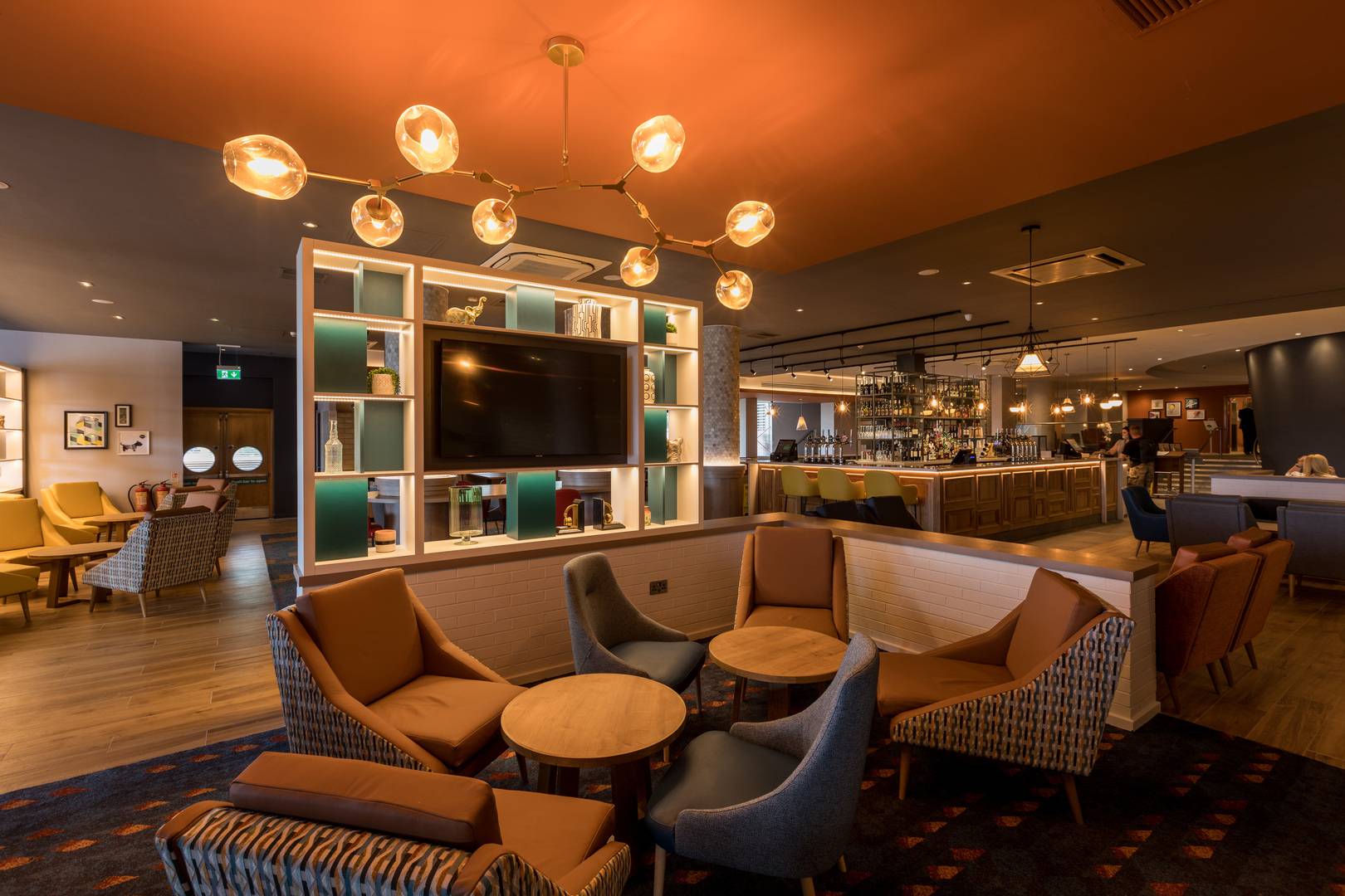 Bar and sitting area at Holiday Inn