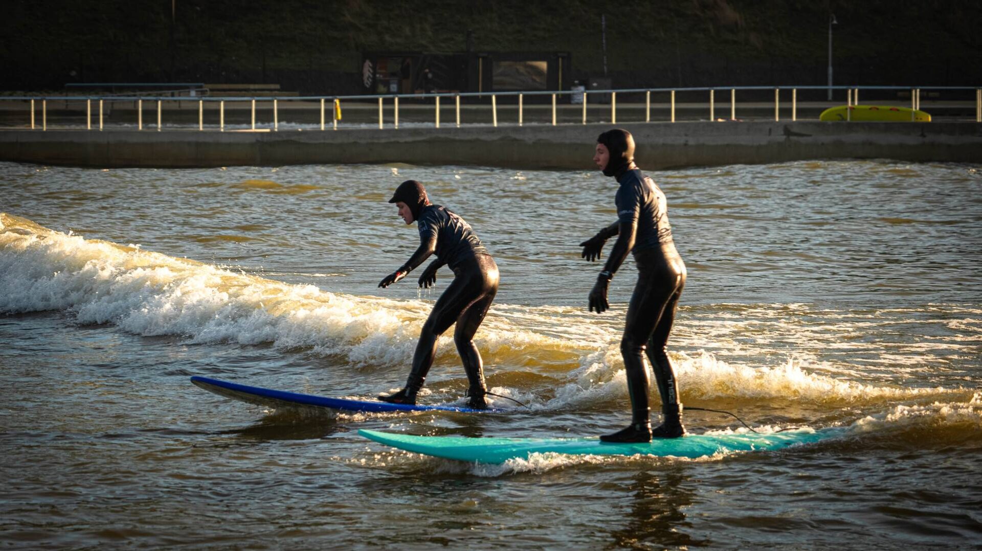 Surf Lesson,© Lost Shore Surf Resort