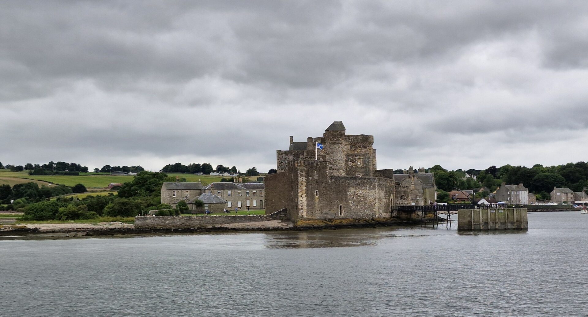 Image of Blackness Castle taken from a boat