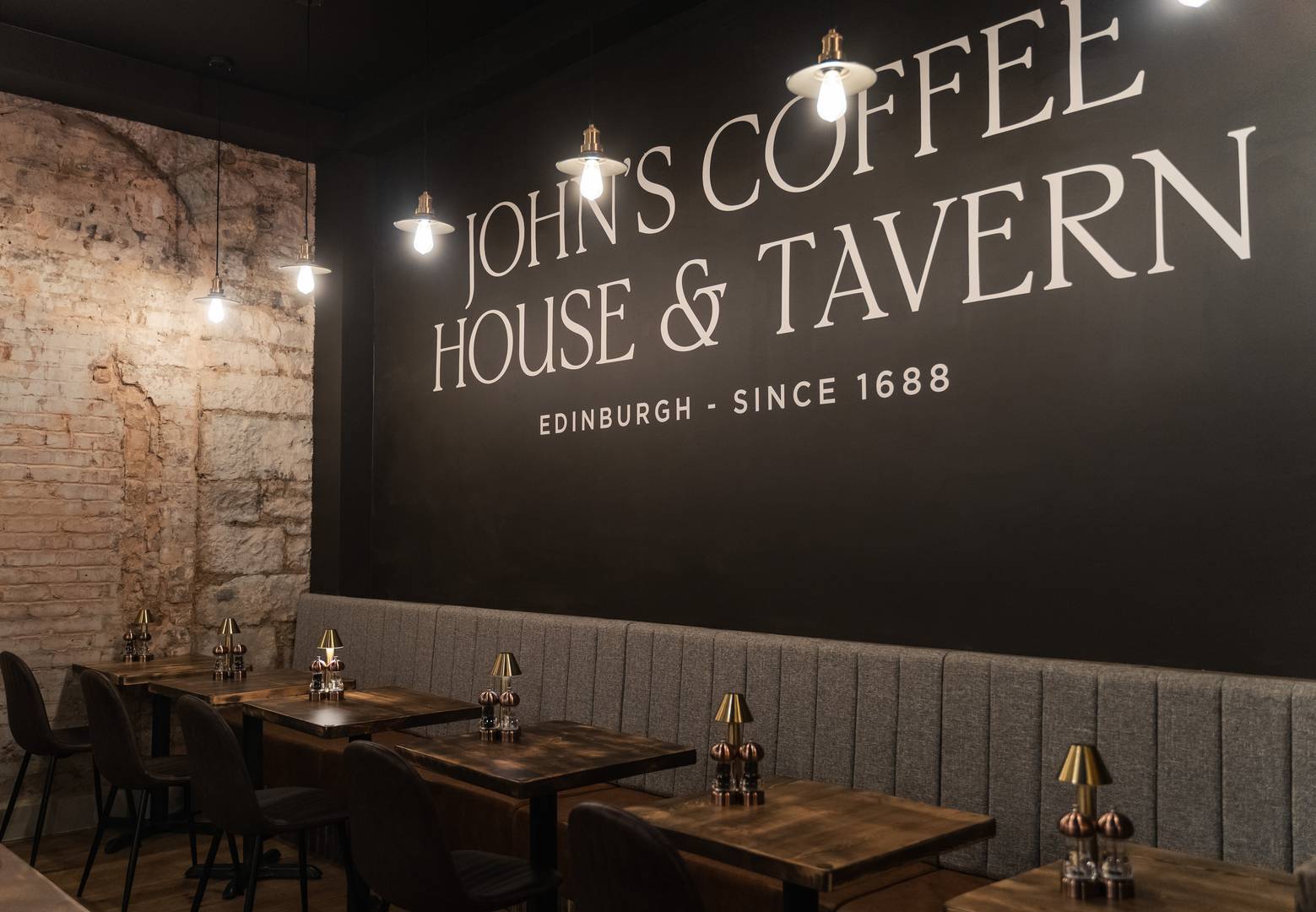 John's Coffee House & Tavern,© John's Coffee House & Tavern