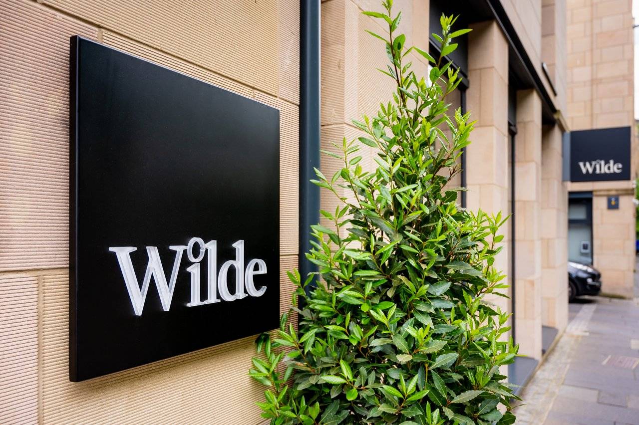 Wilde apartments sign