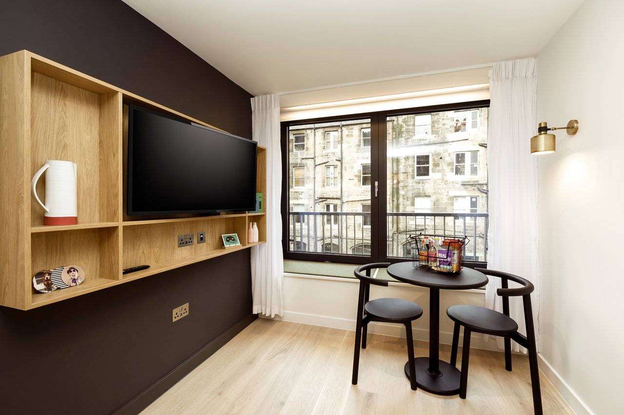 Wilde apartments sitting area
