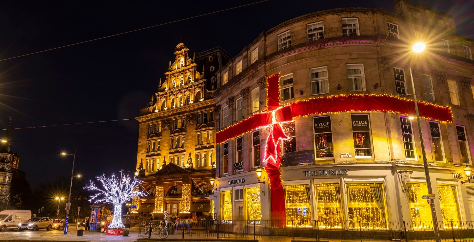 edinburgh-christmas lights and ribbon around the Johnnie Walker Experience building.