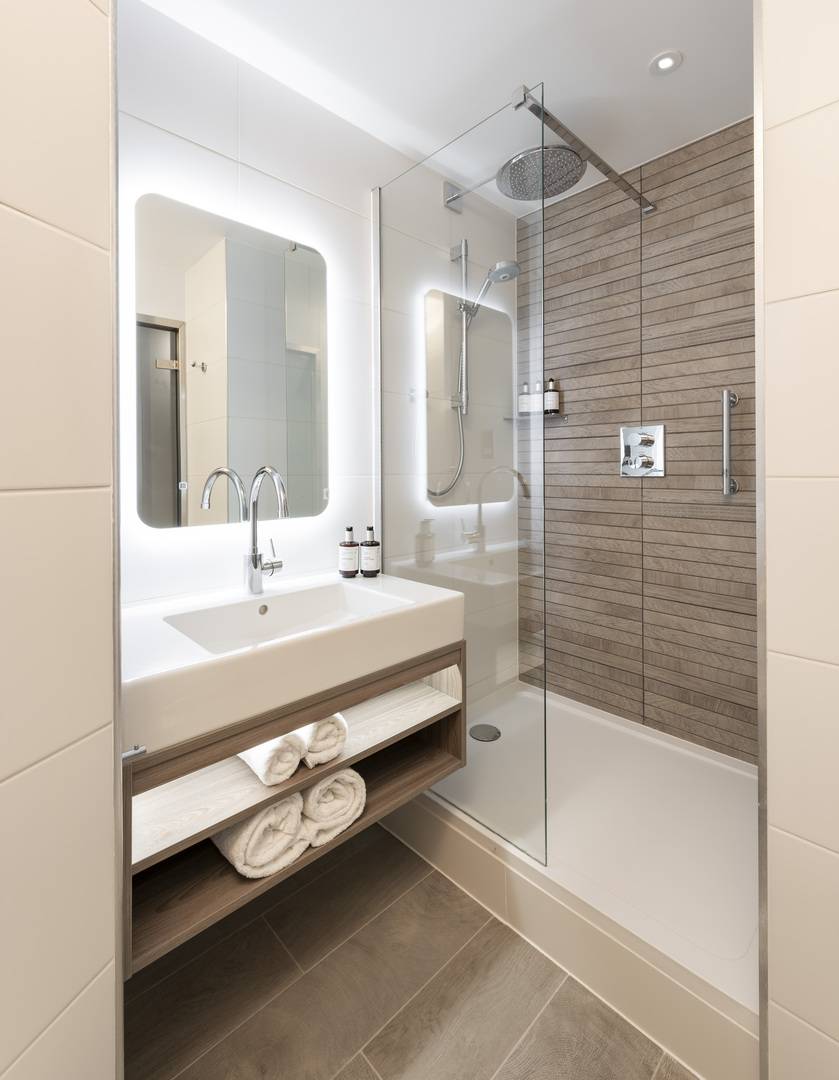 Bathroom,© IHG Hotels