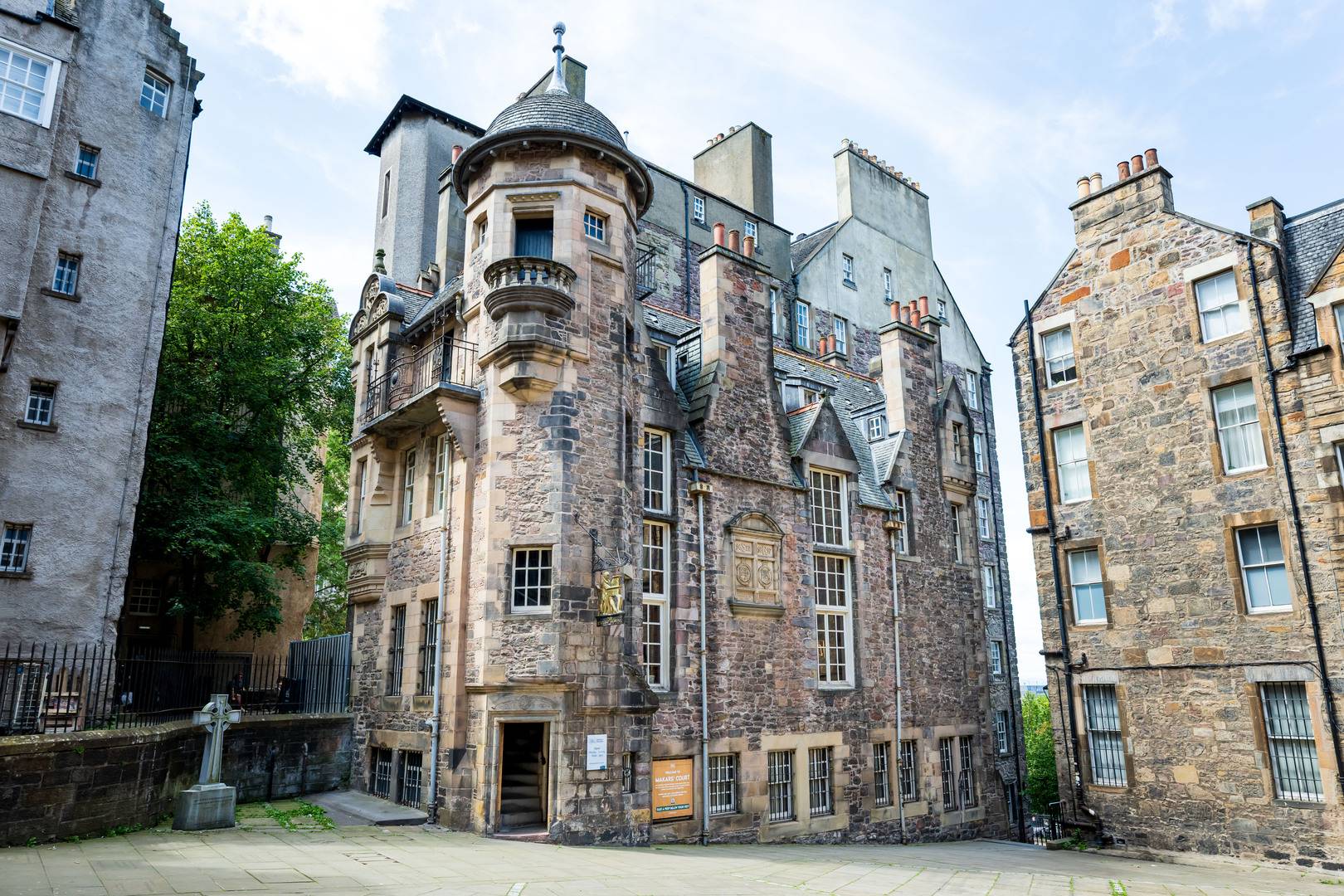 The Writers' Museum and Makars' Court