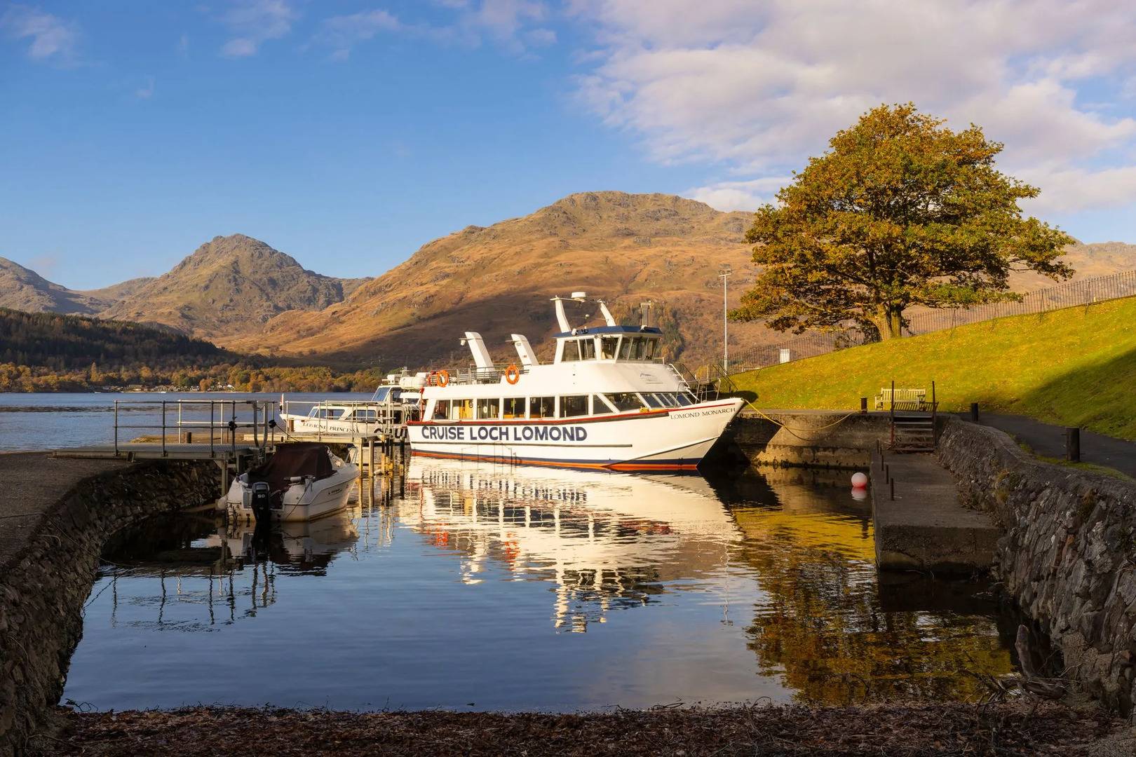 cruise loch lomond tour of Scotland