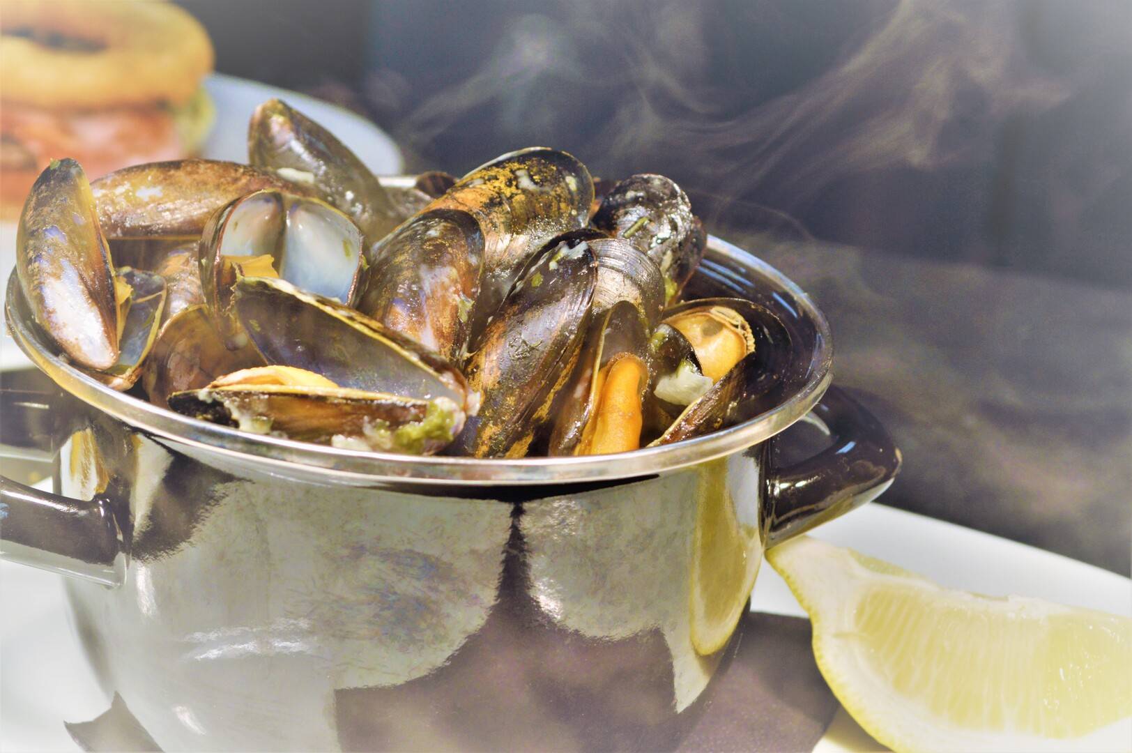 Muscles at Swanston Brasserie