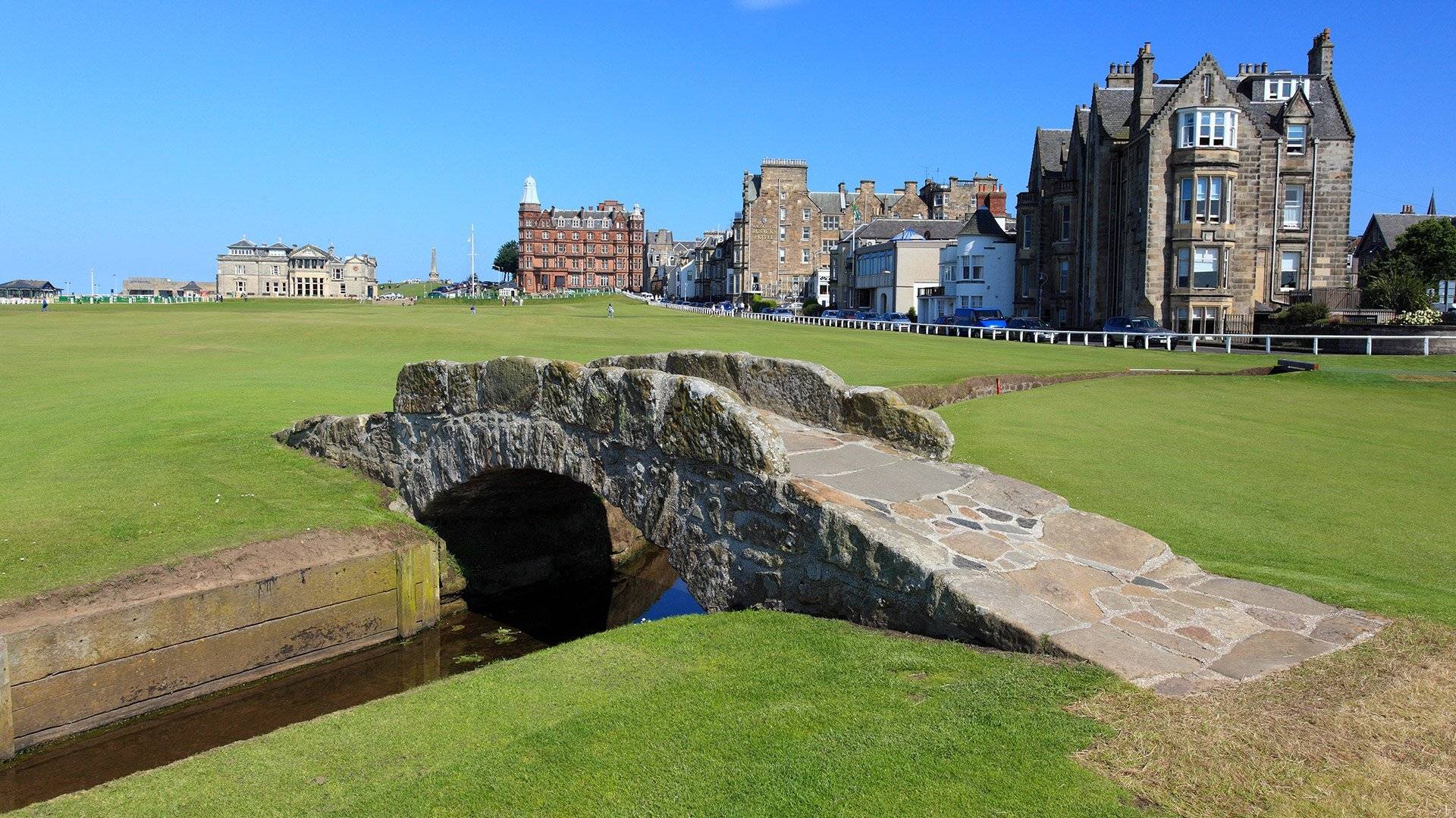 Swilcan Bridge St Andrews