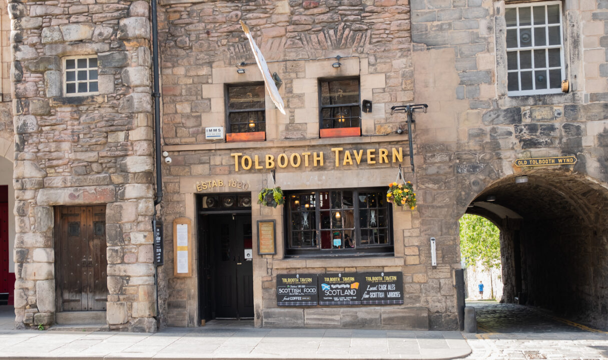 The exterior of the Tolbooth Tavern.