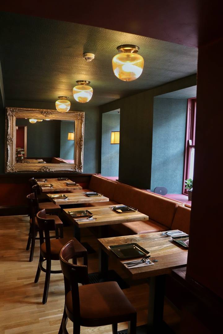 Seating at Tamil Teru