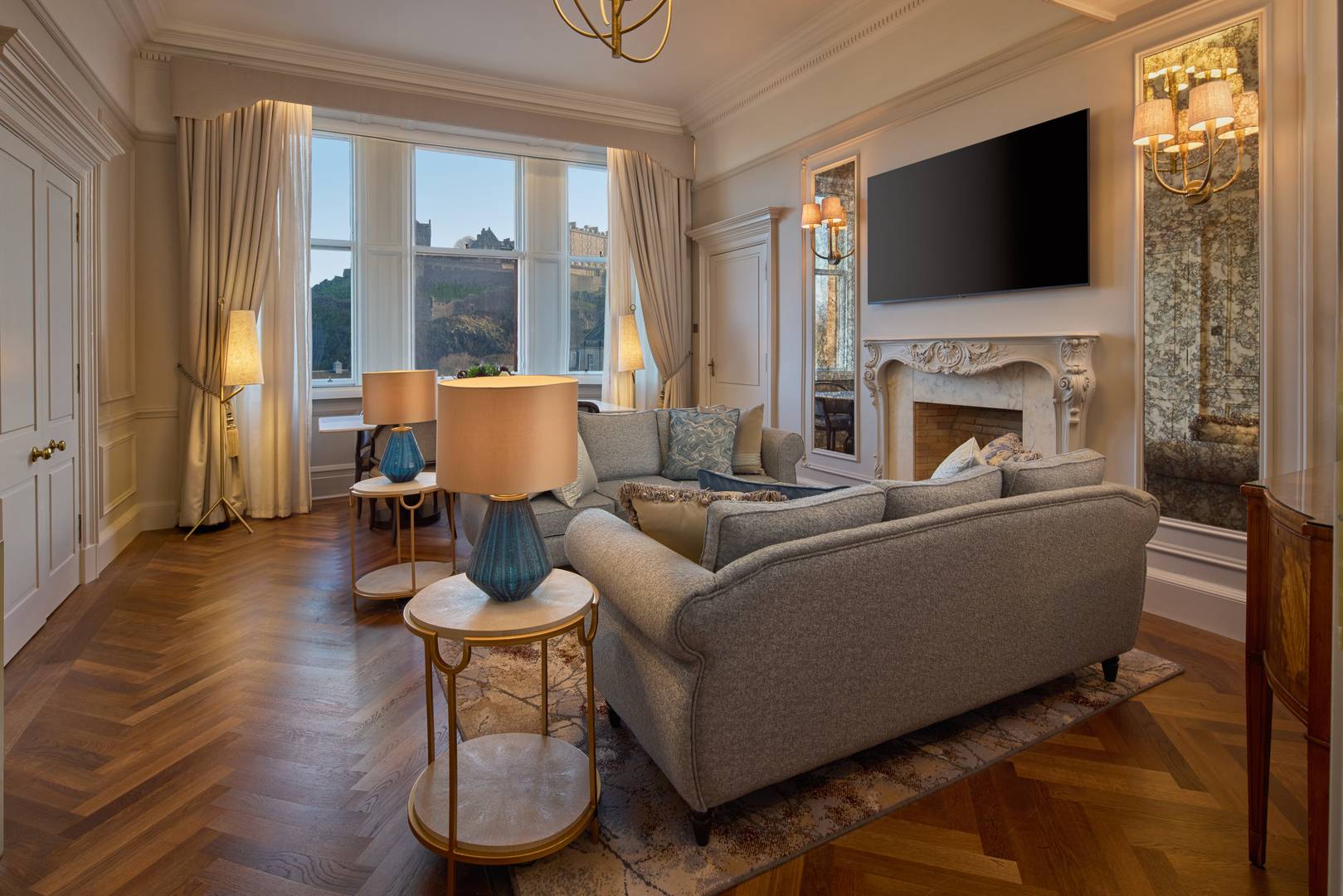 Caledonian Suite with Castle View