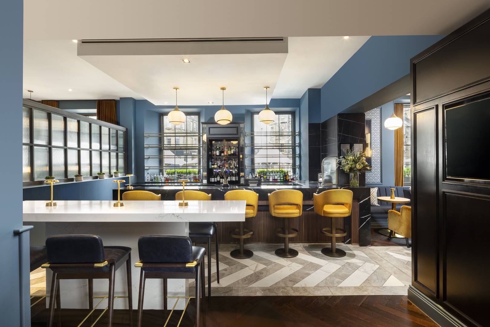Bar at 1802 Lounge & Grill