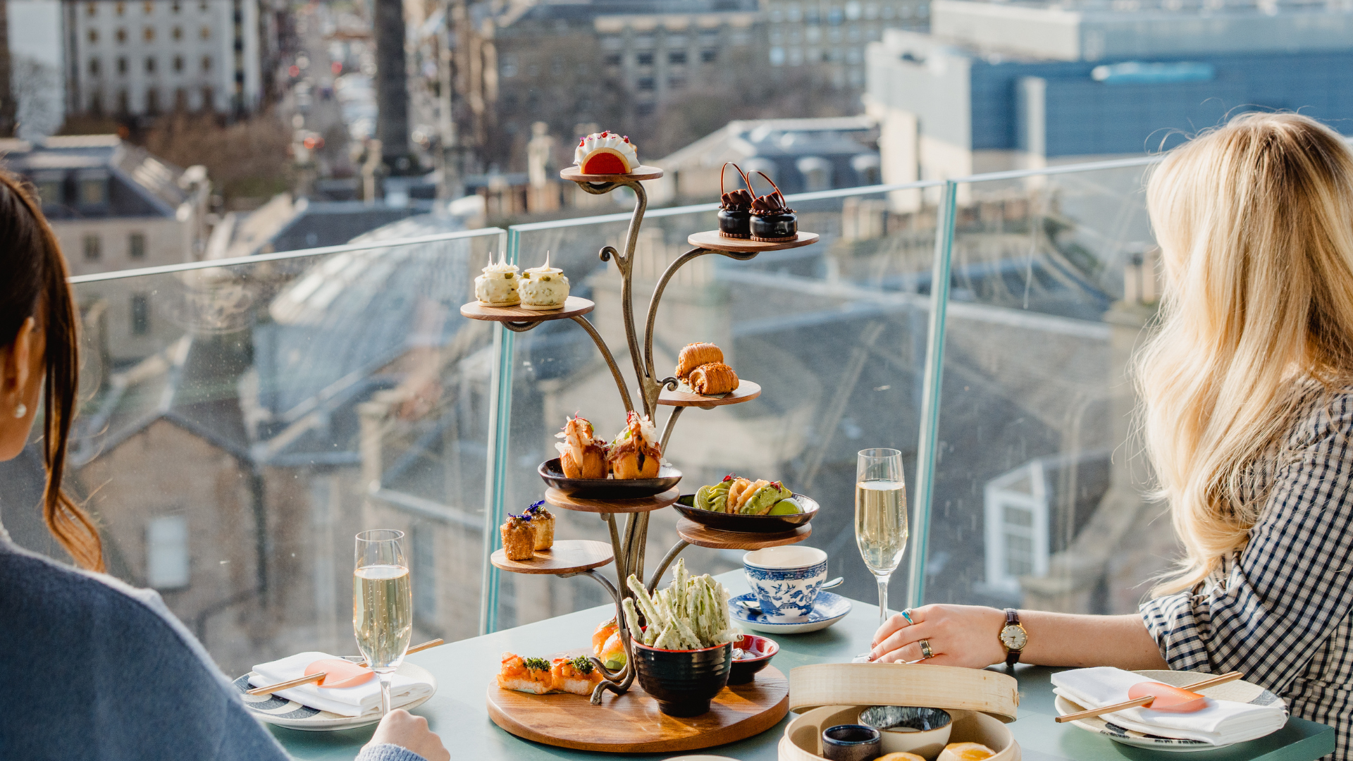 SUSHISAMBA Edinburgh Afternoon Tea,© Marriott International Ltd