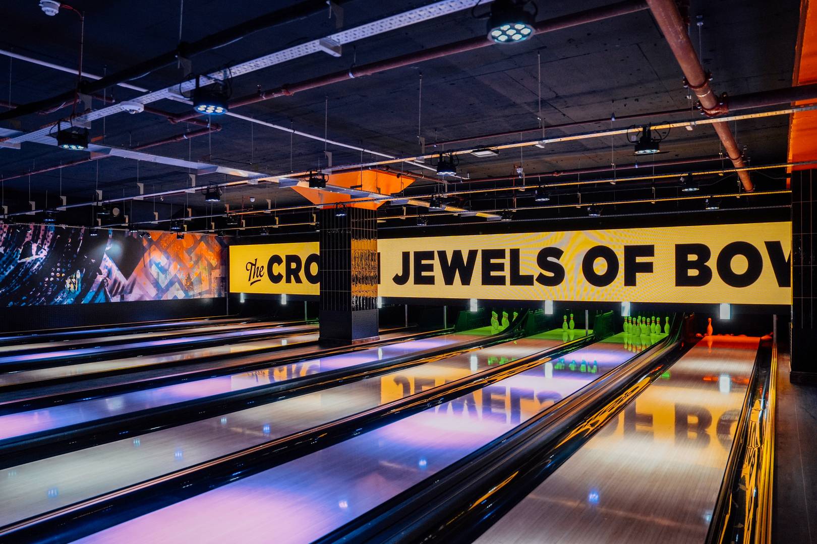 Bowling lane at King Pins