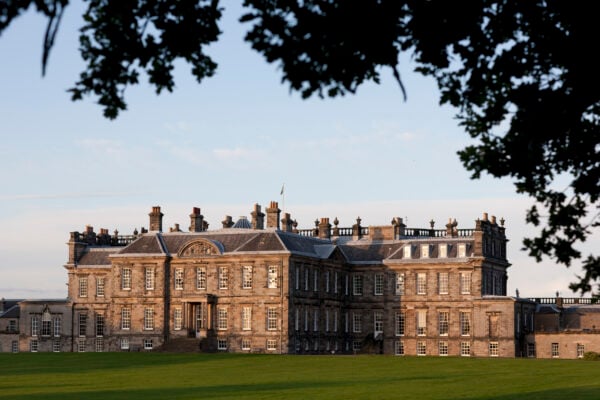 Hopetoun House exterior
