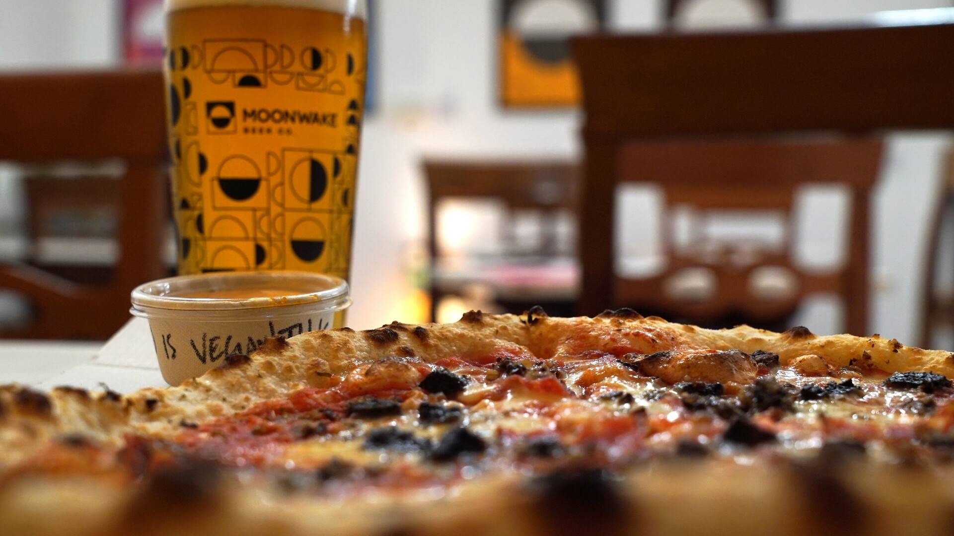 Pizza to your table from Pizza Geeks