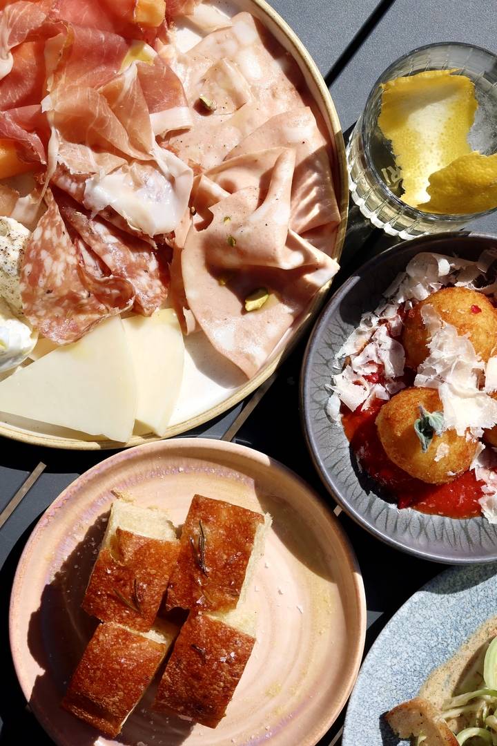 Food at Contini George Street
