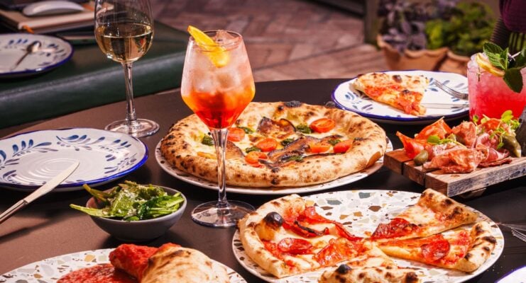 Pizza and cocktails at Eve
