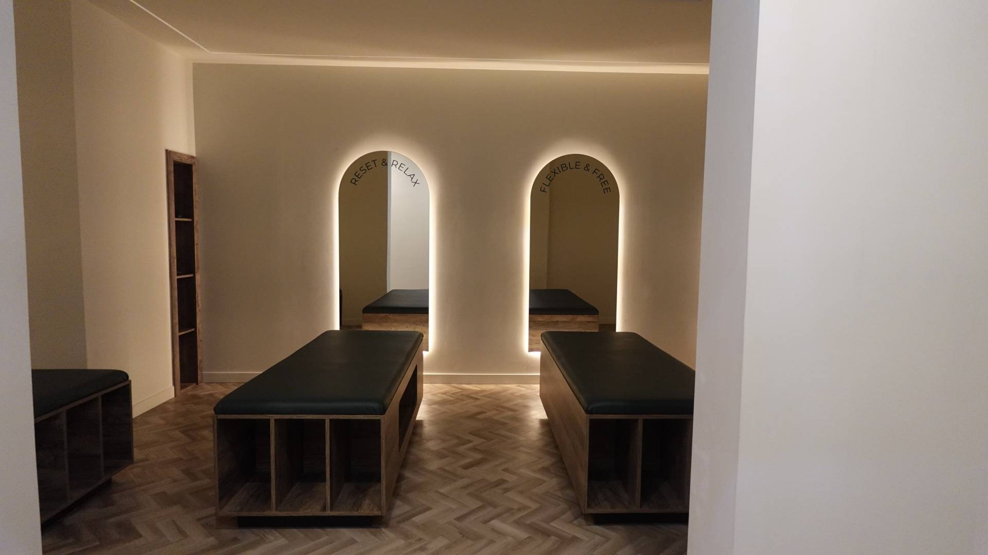 Room with physio beds
