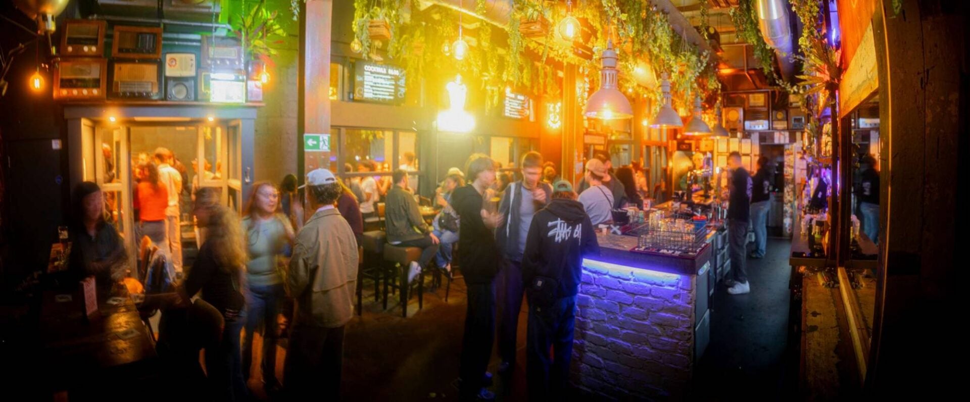 The interior of Slainte Mhath when it's busy,© Old Town Pub Co