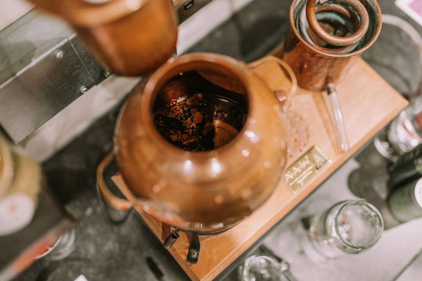 Mini Copper Still,© Sip Antics