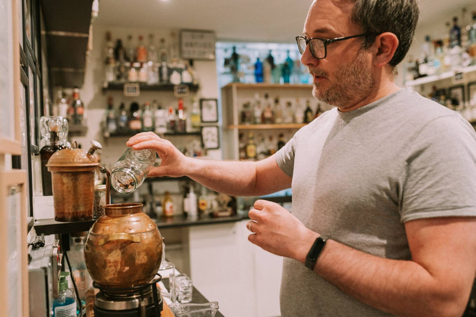 Distilling,© Sip Antics